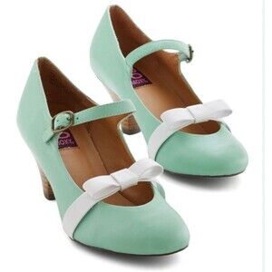 Mojo Moxy Mint Mod Maryjane Leather‎ Upper Cone Heel Shoes Pumps Size 10M Twee